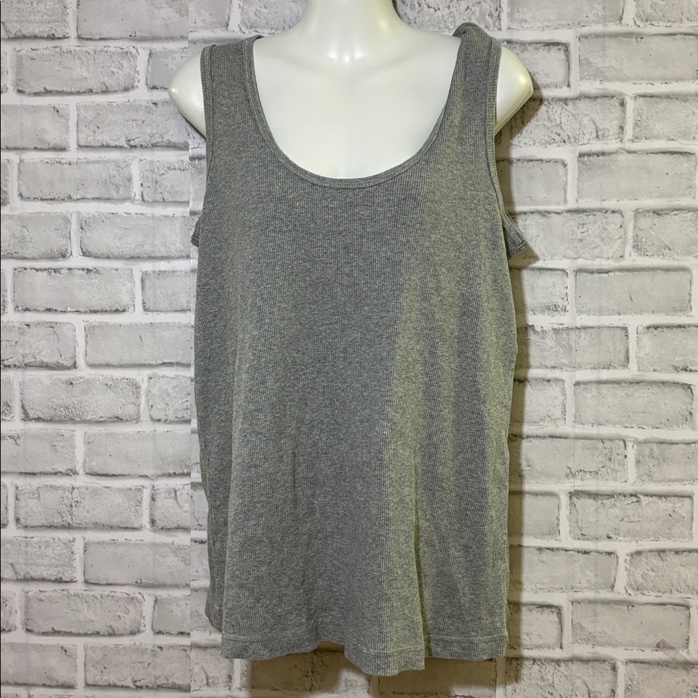 MXM Gray Sleeveless Tank Top, size 1X, slight silver trim